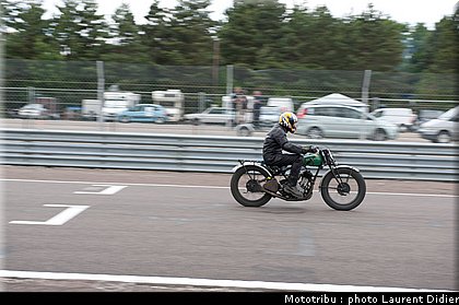 coupes_moto_legende_2011_piste_0002.jpg