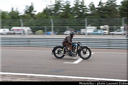 coupes_moto_legende_2011_piste_0004.jpg