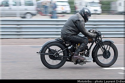 coupes_moto_legende_2011_piste_0045.jpg