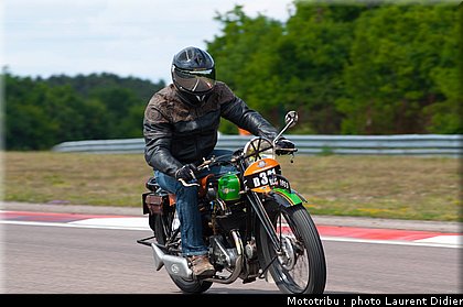 coupes_moto_legende_2011_piste_0053.jpg