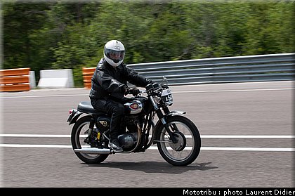 coupes_moto_legende_2011_piste_0076.jpg