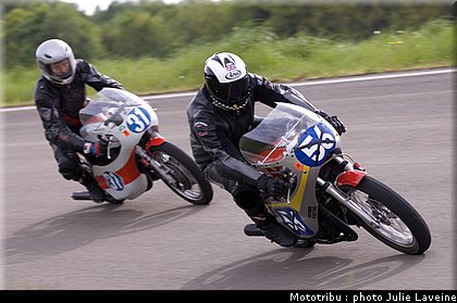 350_g1_g2_authentic350_19.jpg