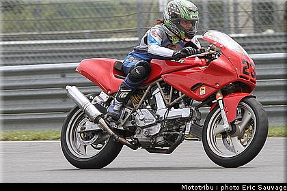 trofeo_rosso_2011_moto_092.jpg