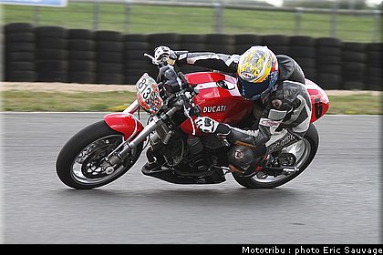 trofeo_rosso_2011_moto_124.jpg