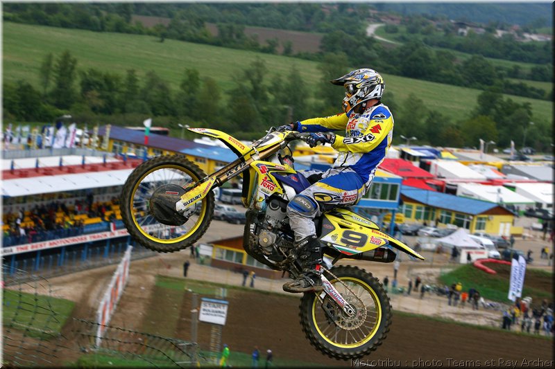 MOTO 