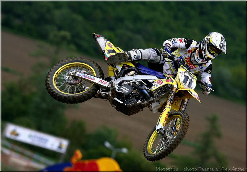 MOTO 
