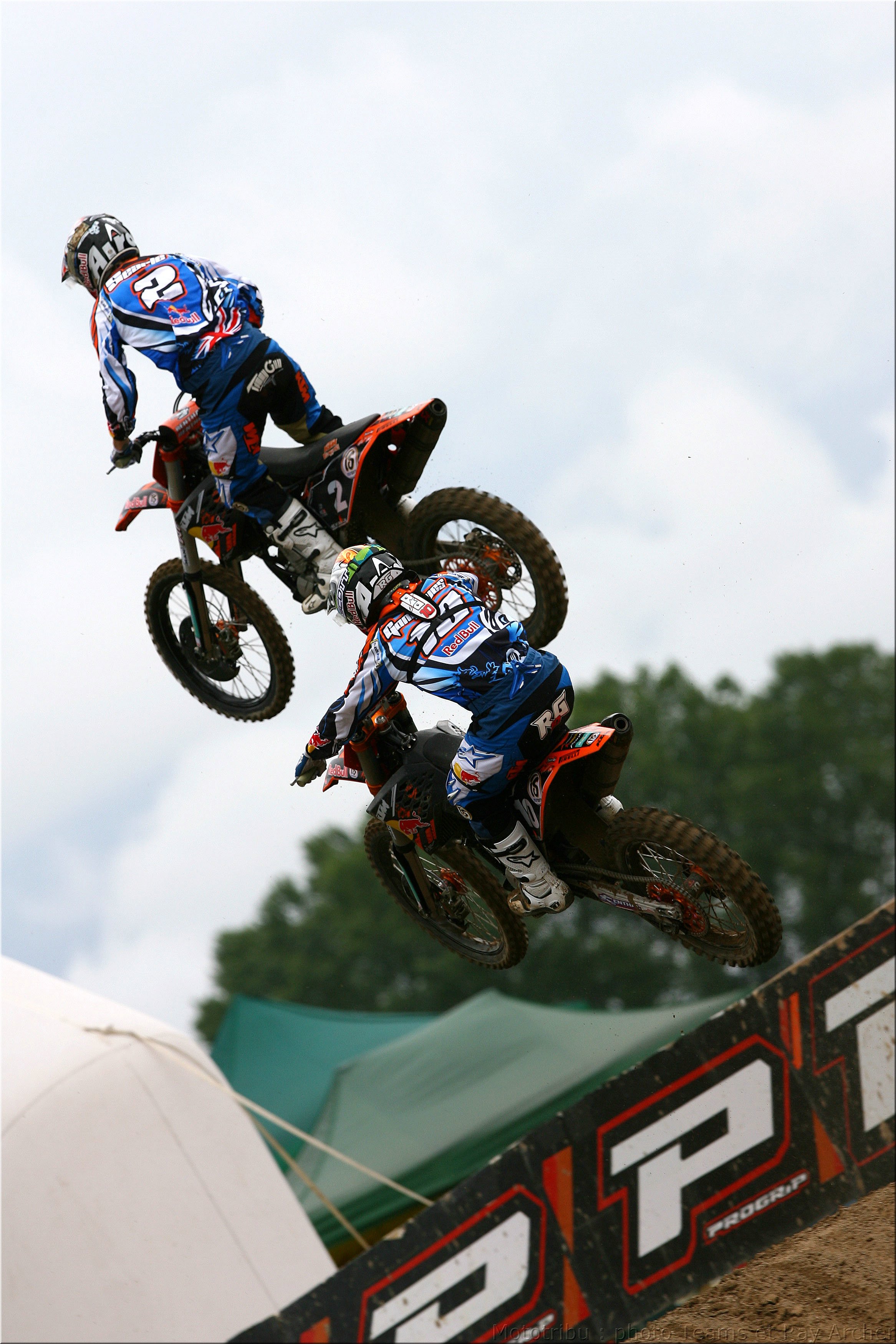 MOTO 
