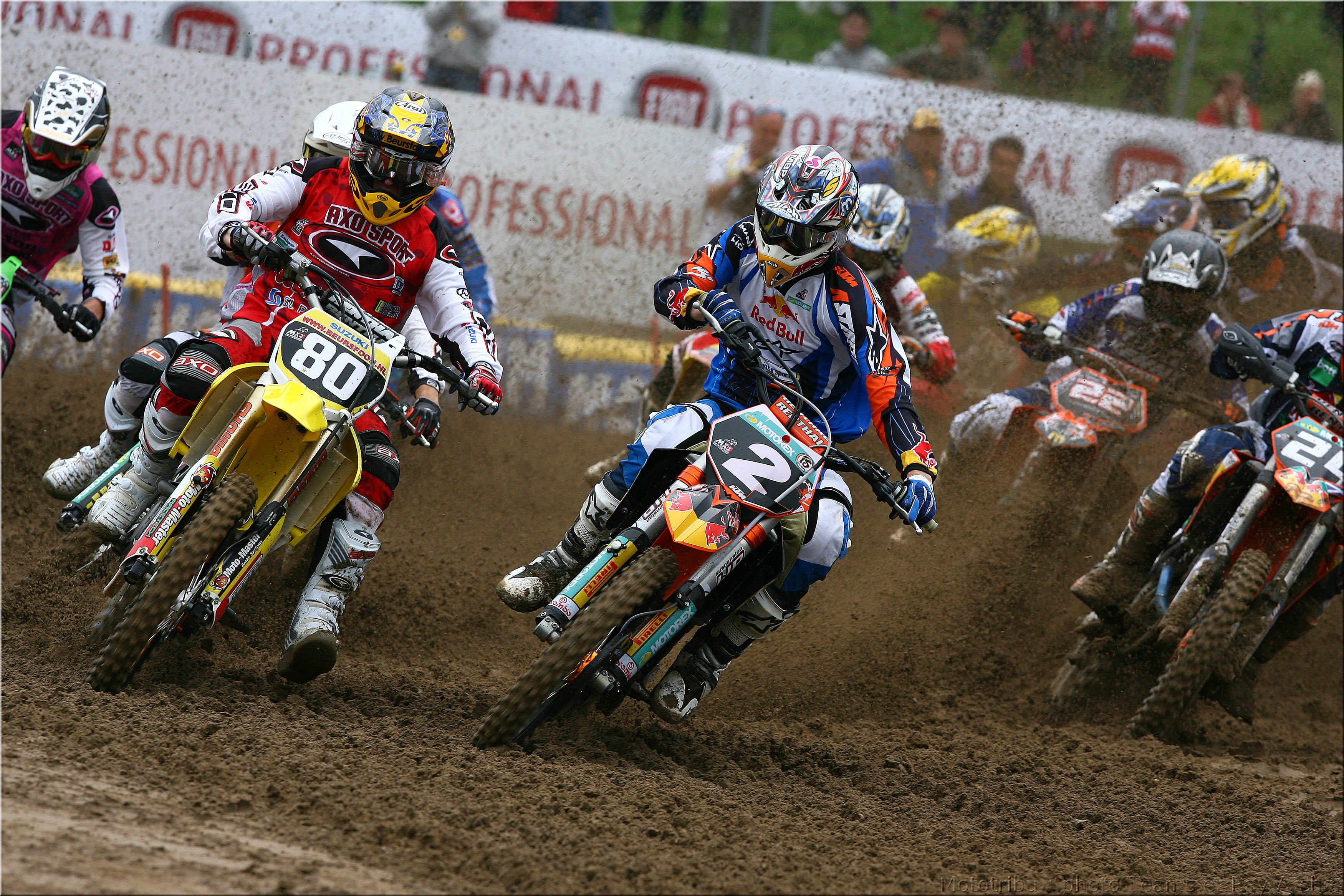 MOTO 