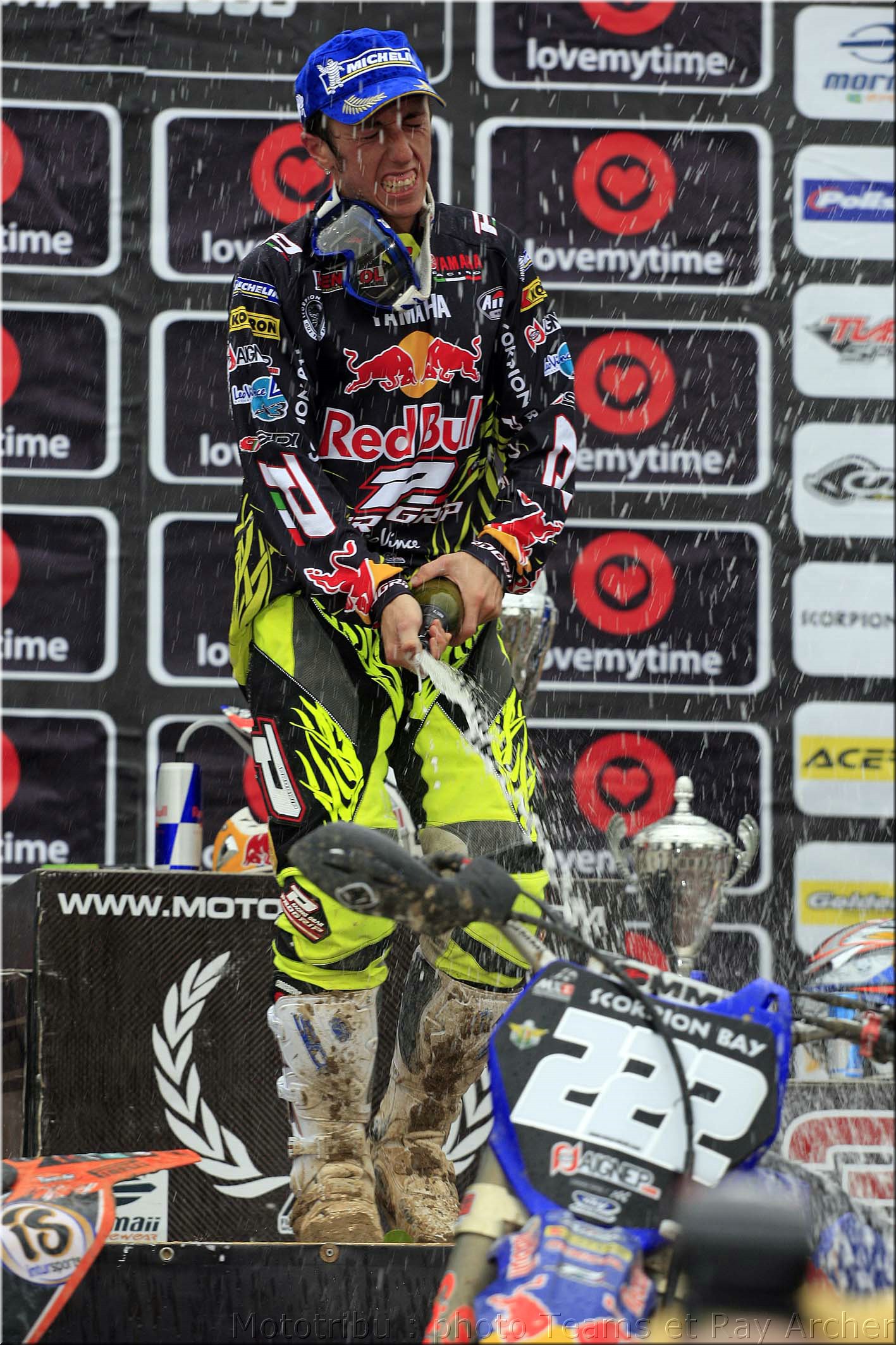 MOTO 