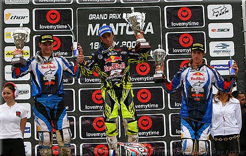 podiums_2.jpg