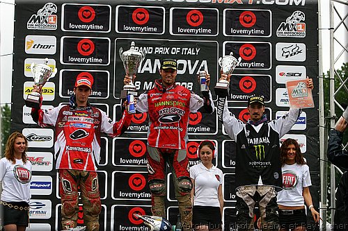 podiums_4.jpg
