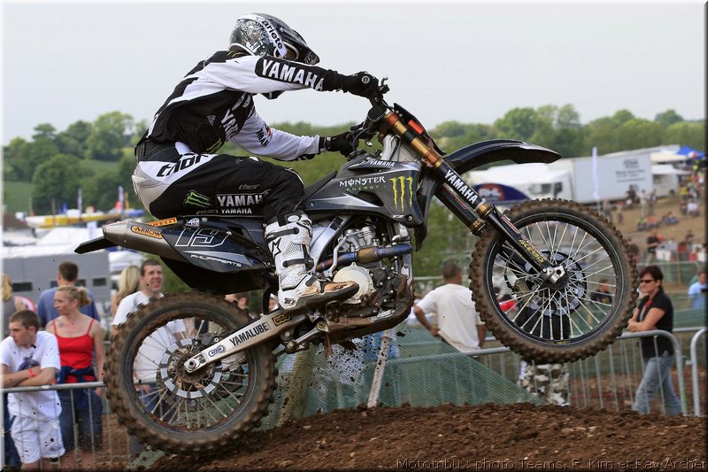 MOTO 