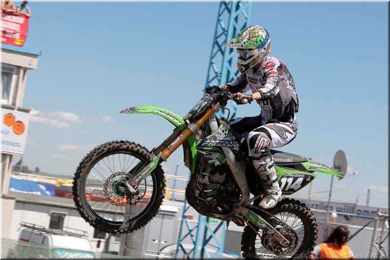 MOTO 