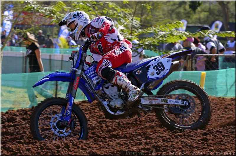 MOTO 