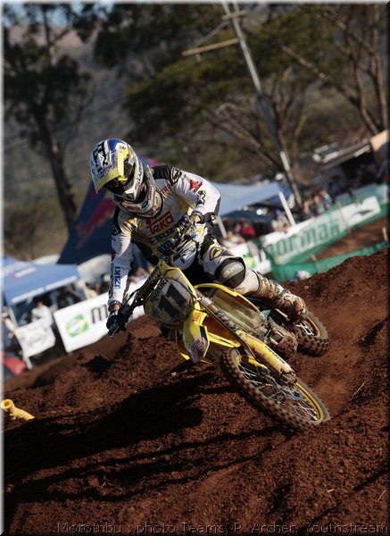 MOTO 