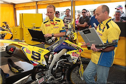 suzuki_7.JPEG
