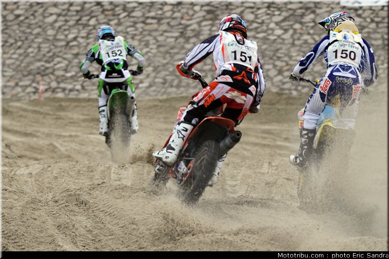 boog_simpson_beach_cross_berck_2009