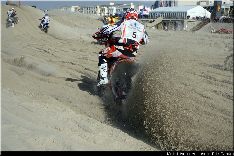 goncalves_3_beach_cross_berck_2009
