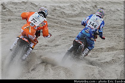everts_barragan_beach_cross_berck_2009.jpg