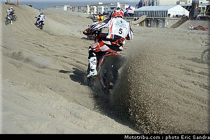 goncalves_3_beach_cross_berck_2009.jpg