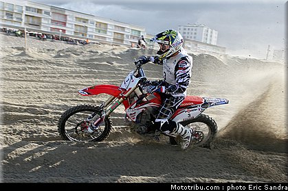 pichon_5_beach_cross_berck_2009.jpg