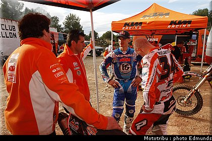 redbull_ktm_factory_2.jpg