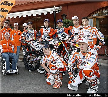 redbull_ktm_factory_4.jpg