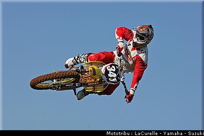 134_izzi_1_suzuki.JPEG