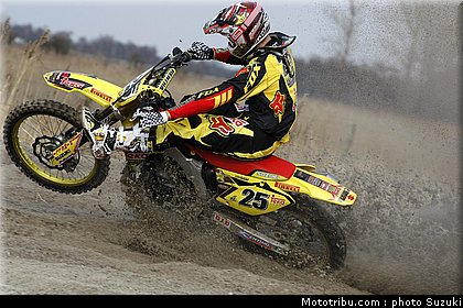 desalle_suzuki_mx1_2010_006.JPG