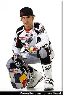 roczen_ken_023_teka_suzuki_mx2_team_2010.JPG