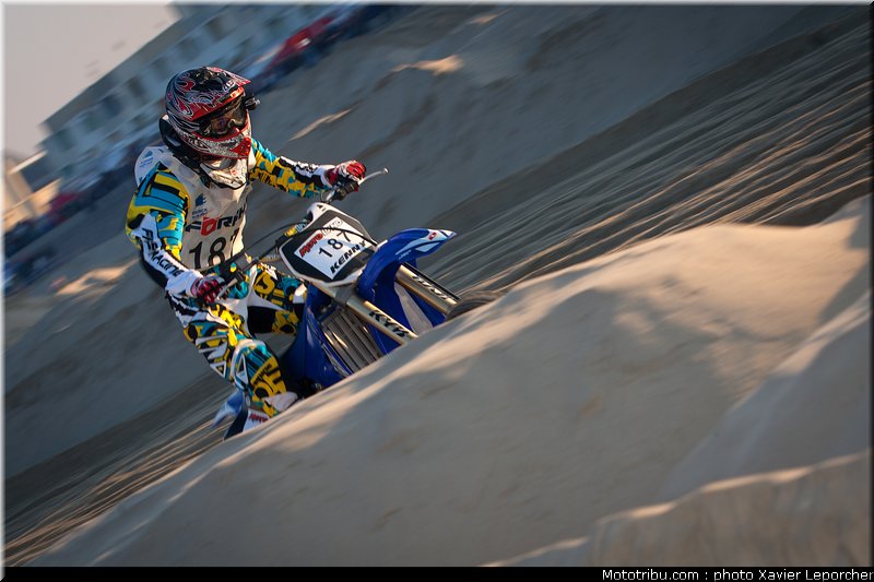rouvillois_001_beach_cross_berck_sur_mer_2011