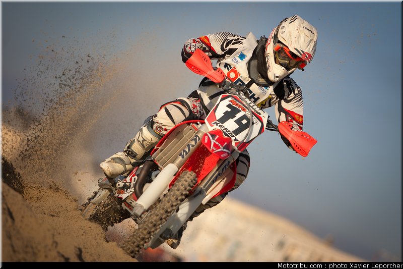vasseur_r_003_beach_cross_berck_sur_mer_2011