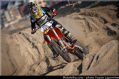 242_001_beach_cross_berck_sur_mer_2011.jpg