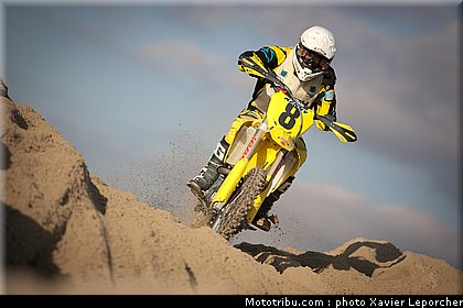 thiollier_002_beach_cross_berck_sur_mer_2011.jpg