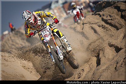 tonus_003_beach_cross_berck_sur_mer_2011.jpg