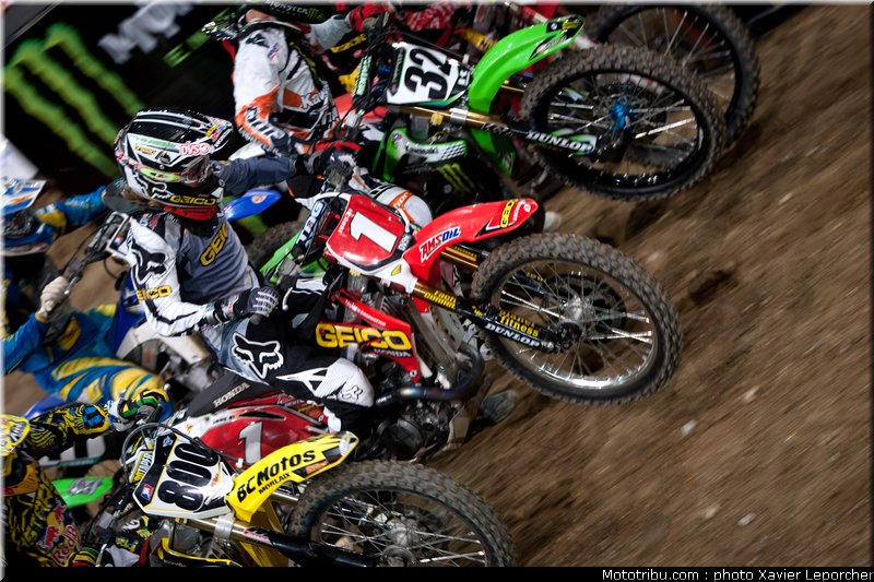 001_supercross_bercy_2011