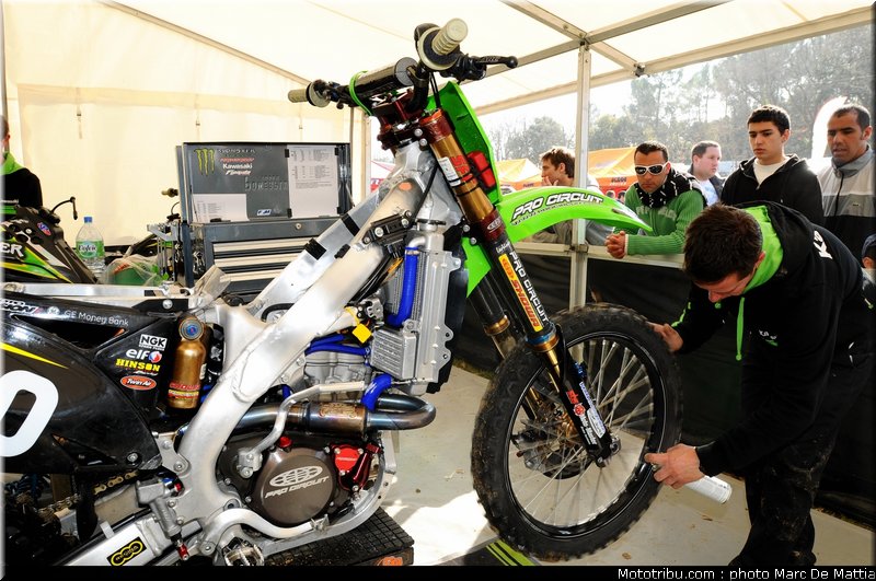 MOTO 