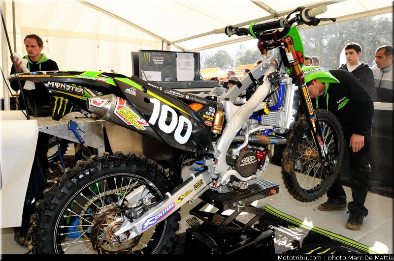 MOTO 