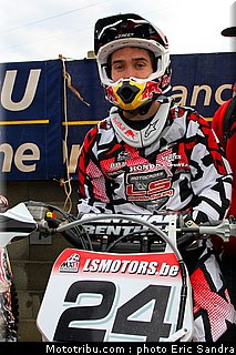 mx_2011_valence_simpson_4.jpg