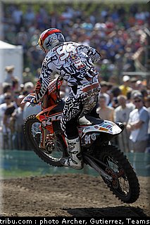 mx_2011_roczen_19_pays_bas_valkenswaard.jpg