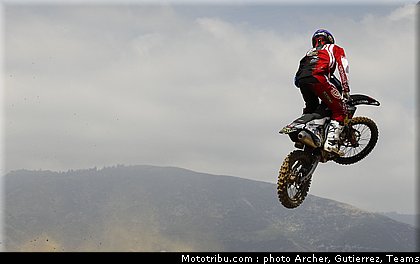 cross_usa_aranda_3_glen_helen_2011.jpg