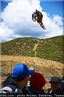 cross_usa_cairoli_23_glen_helen_2011.jpg