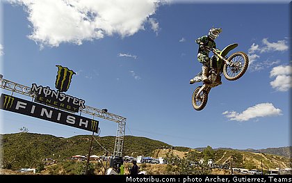 cross_usa_searle_04_glen_helen_2011.jpg