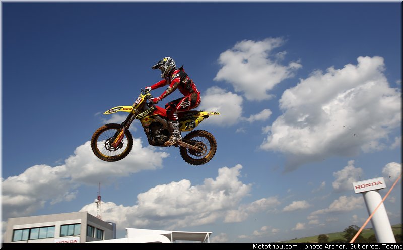 cross_desalle_23_bresil_2011
