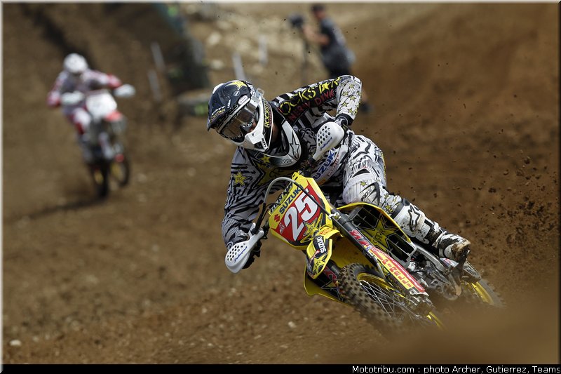 cross_desalle_19_france_st_jean_dangely_2011