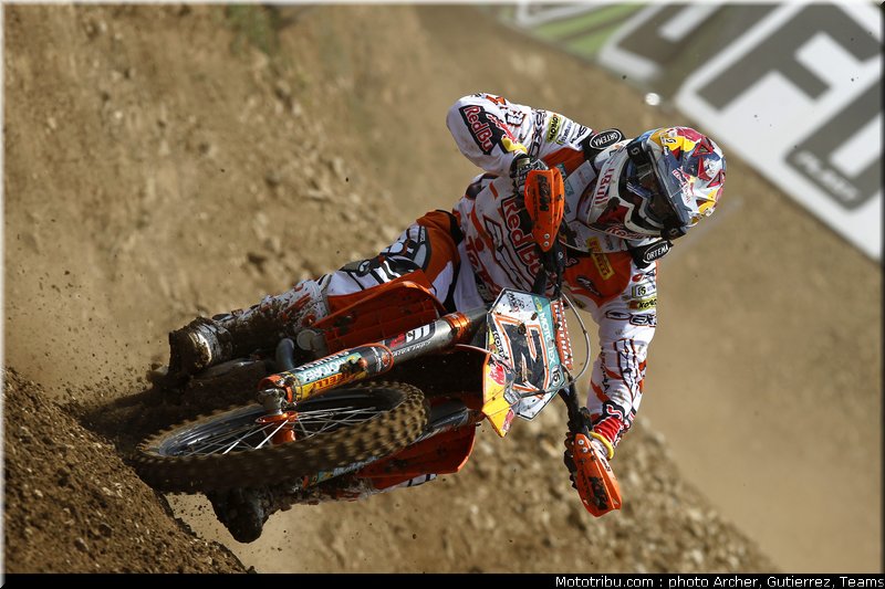 cross_nagl_01_france_st_jean_dangely_2011