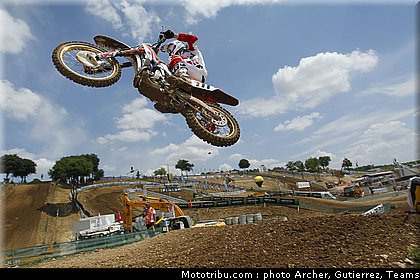 cross_bobryshev_4_france_st_jean_dangely_2011.jpg