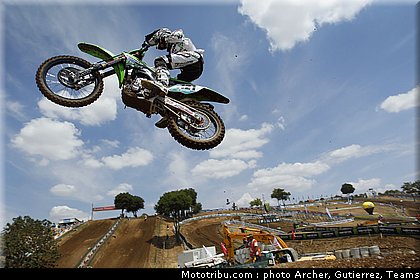 cross_boog_6_france_st_jean_dangely_2011.jpg