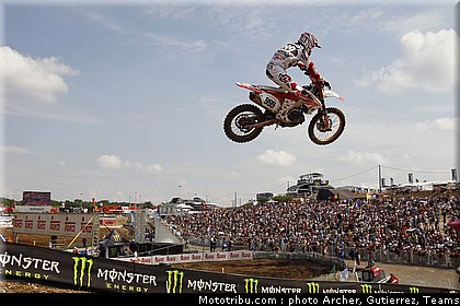cross_goncalves_5_france_st_jean_dangely_2011.jpg