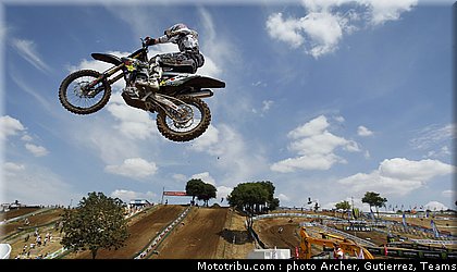 cross_guarnieri_1_france_st_jean_dangely_2011.jpg